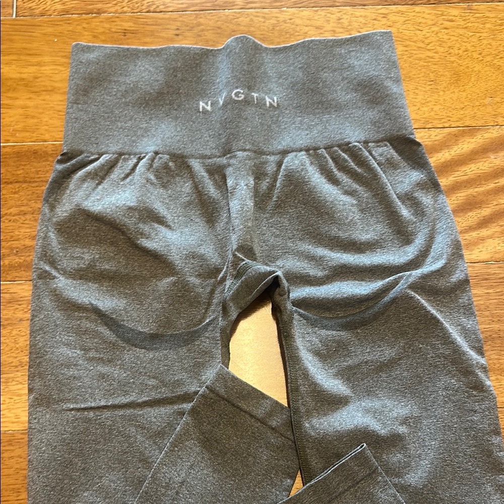 NVGTN olive High-Waisted Leggings